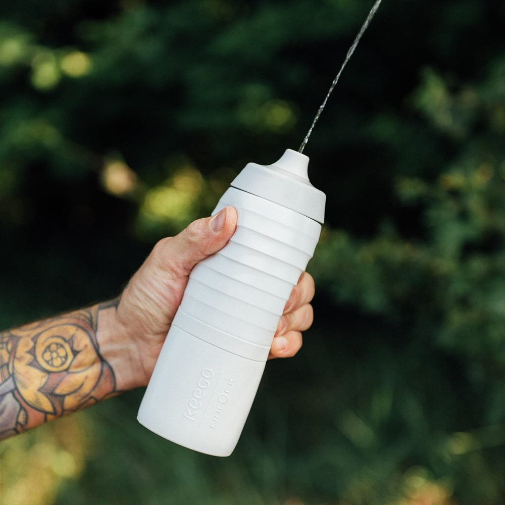 Fahrradflasche TWIST x KEEGO Titanium White 0.6L + Fidlock BIKE BASE