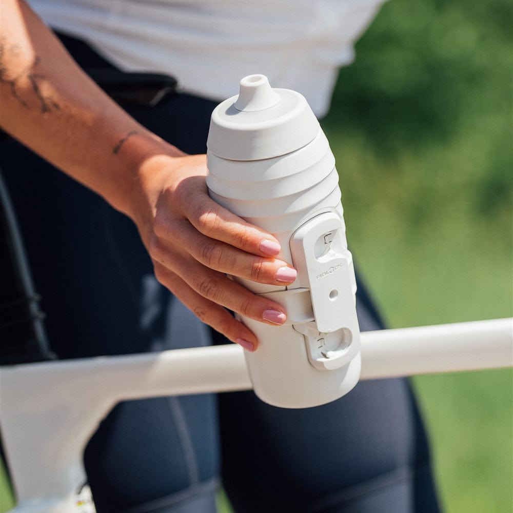 Fahrradflasche TWIST x KEEGO Titanium White 0.6L + Fidlock BIKE BASE